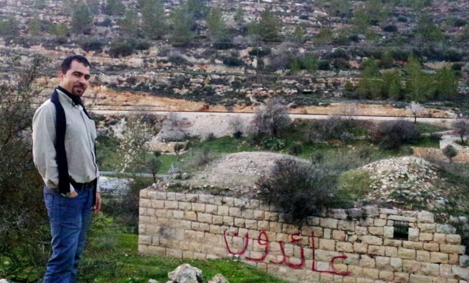 الاحتلال يعتقل المحامي طارق برغوث الاحتلال يعتقل المحامي طارق برغوث