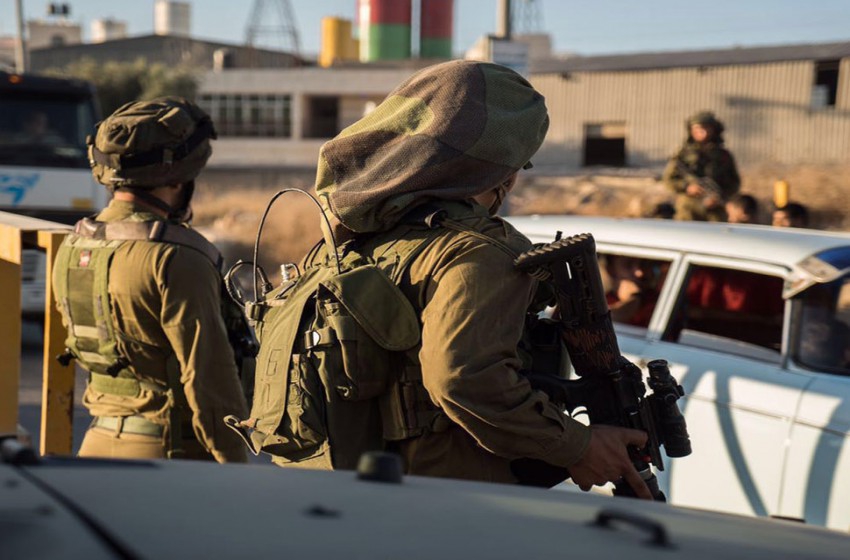 يديعوت: هذه خطة الجيش الإسرائيلي لمحاربة سرقة الأسلحة من المواقع