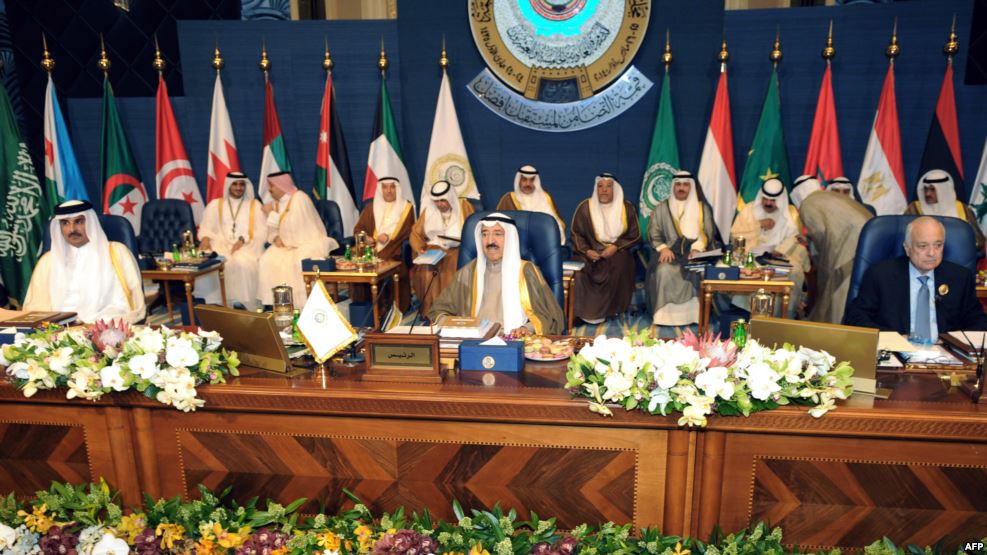 افتتاح "قمة الأمل" بغياب كبير للزعماء العرب