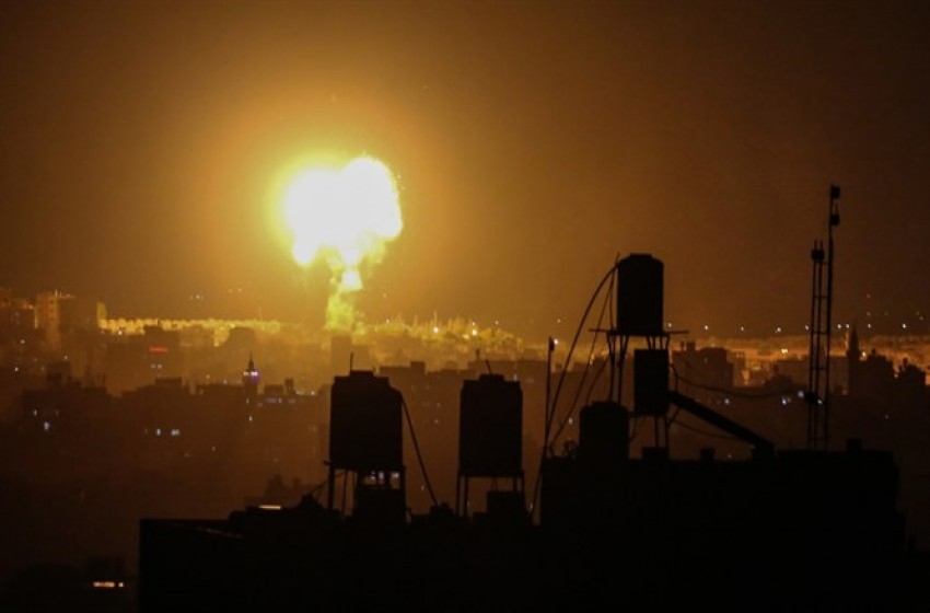 عودة الهدوء مع قطاع غزة وفتح المعابر بعد ليلة من التصعيد