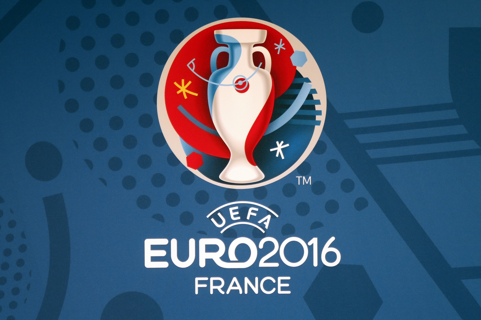 إيقاف موقع على الانترنت لبيع تذاكر بطولة أوروبا 2016