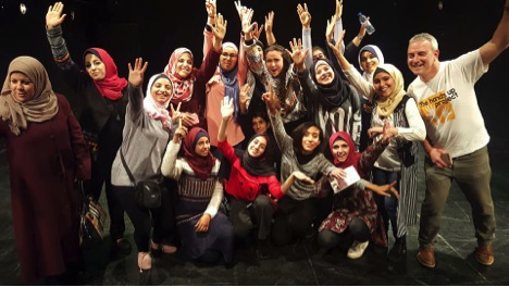بنك فلسطين يقدم رعايته لمشاركة وفد من بنات مدرسة وكالة الغوث من غزة في ورشة حول الدراما في مسرح الحكواتي بالقدس