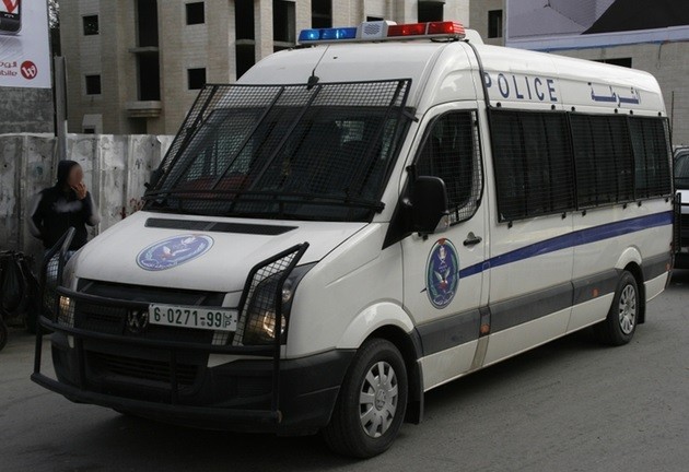 71 طالبًا داخل حافلتين 71 طالبًا داخل حافلتين