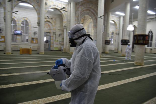أوقاف رام الله تحذر أي مسجد لا يلتزم بإجراءات الوقاية