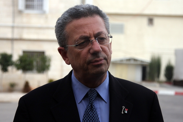 البرغوثي: فلسطين دخلت مرحلة "الانتفاضة الشاملة" البرغوثي: فلسطين دخلت مرحلة "الانتفاضة الشاملة"