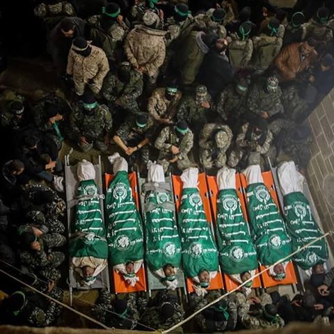 صور: تشييع جثامين شهداء الأنفاق السبعة في غزة شهداء
