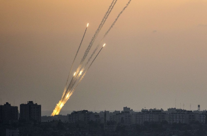 موقع عبري: يجب إحداث دمار كبير في غزة ردًا على الصواريخ