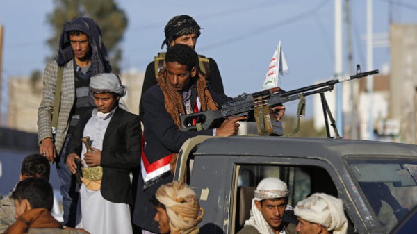 لماذا علّقت السعودية مساعداتها عن اليمن؟! الحوثيون