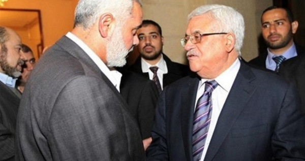 مصر تسعى لترتيب لقاء بالقاهرة بين عباس وقيادة حماس