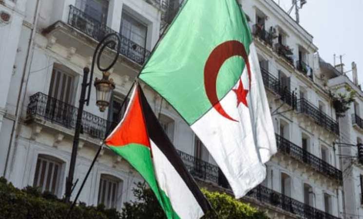 الرئيس عباس يتجه للجزائر في 5 تموز القادم