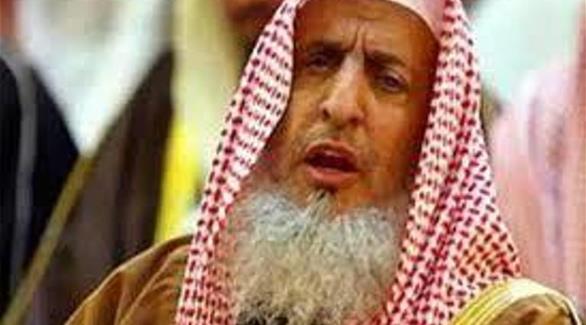 مفتي السعودية: متجاوز الإشارة عمداً يعتبر قاتلاً