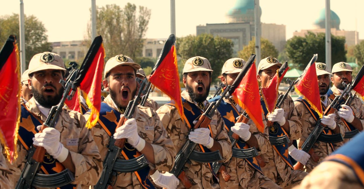 الجيش الإيراني يشكل وحدات للتدخل السريع