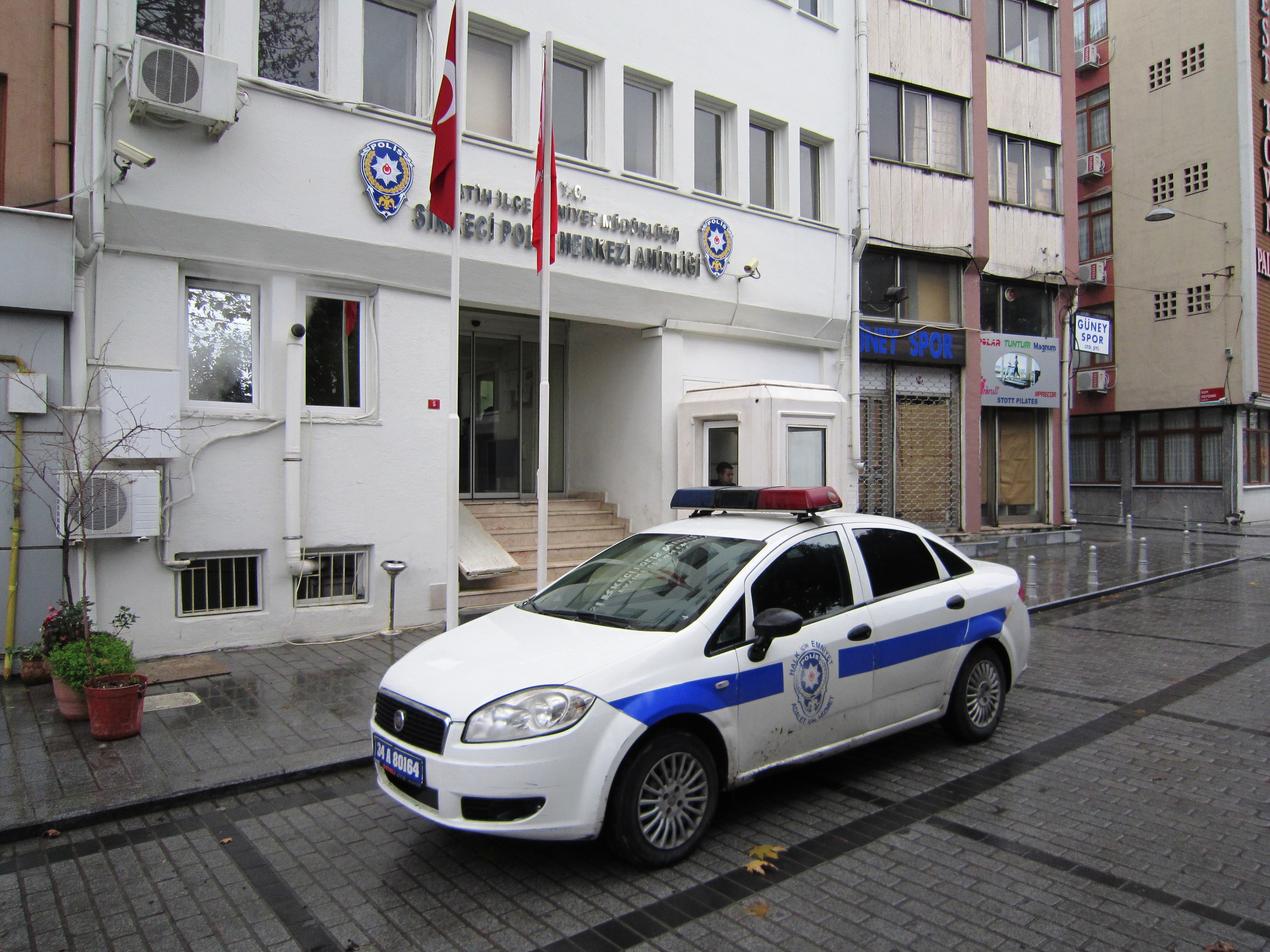 القضاء التركي يطلب السجن المؤبد لاثنين من صحافيي المعارضة
