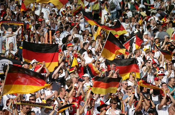 الكرة الألمانية على المحك قبل نشر تحقيقات بمزاعم فساد