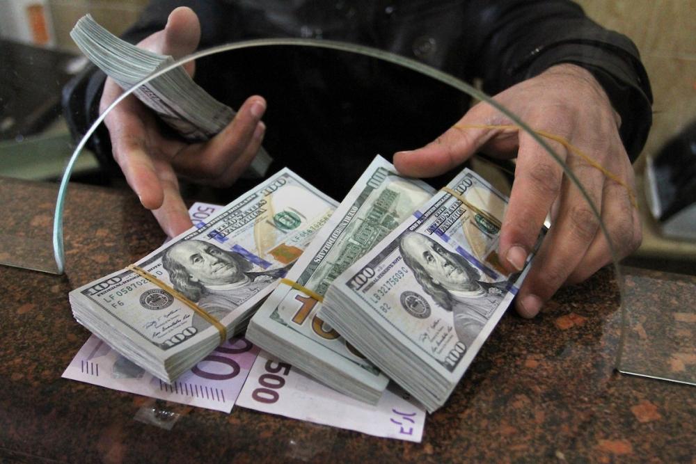 الدولار يواصل انهياره أمام الشيقل