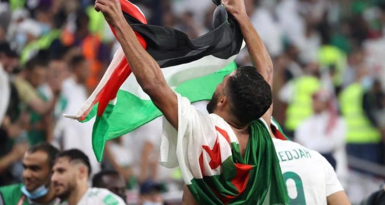 كأس العرب..الجزائر تفوز على قطر وتلحق بتونس للنهائي  