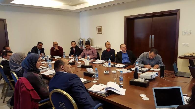 كلية الحقوق والإدارة العامة تعقد دورة تدريبية في عمان حول "تقييم الأثر التنظيمي للتشريعات"