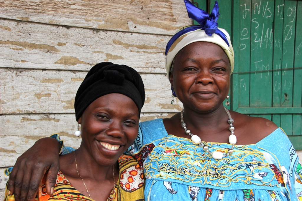 تكنولوجيا الرسائل النصية تنقذ نساء الكاميرون من موت محقق!