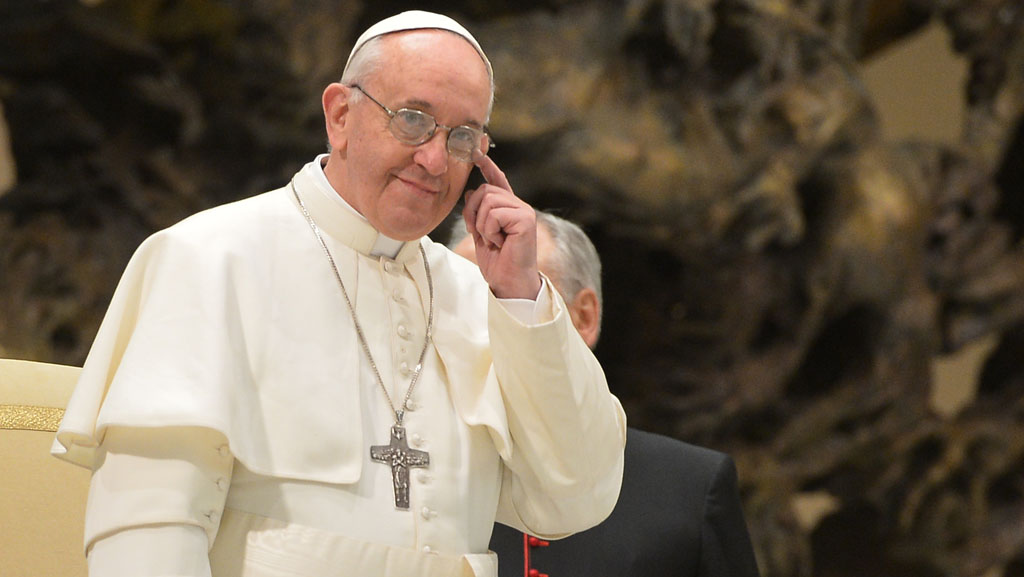 البابا فرنسيس كان يحلم أن يصبح "جزّارًا" ويشتهي البيتزا