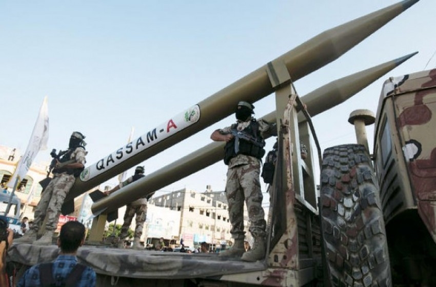 يديعوت: حماس لم تمتشق بعد سلاحها الجديد صاروخ "برق"