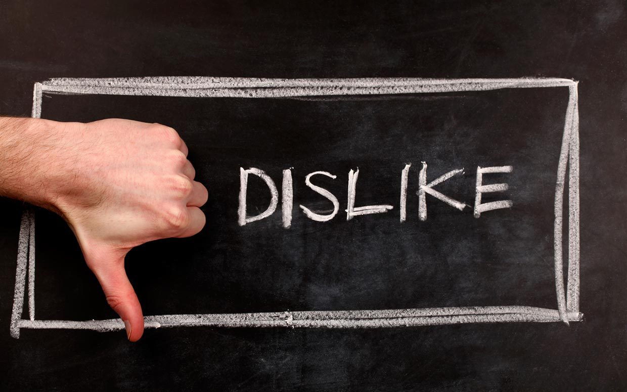 فيسبوك: 10 ضغطات "Dislike" ستؤدي لحذف منشورك