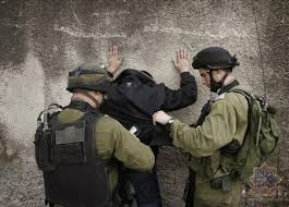 اعتقال مواطنين من غزة