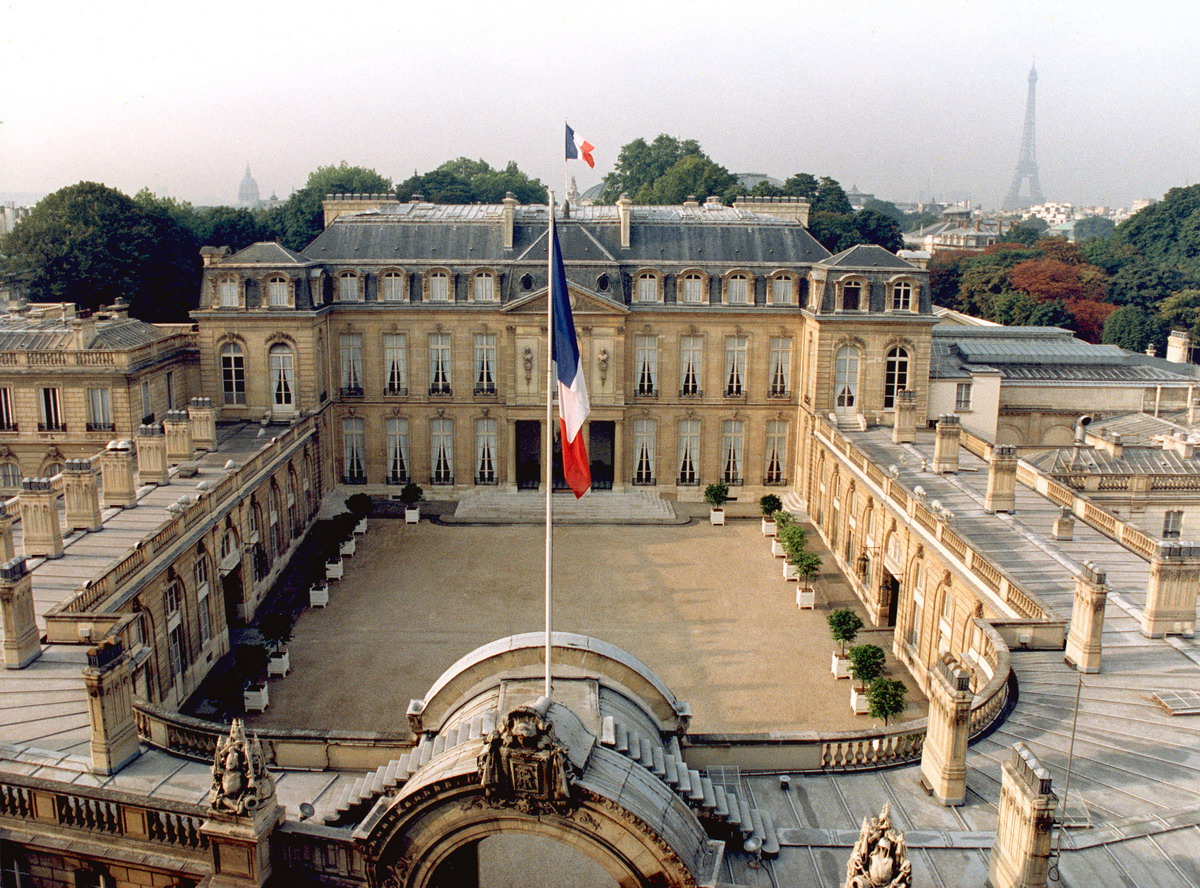 فرنسا تحدد مواعيد الانتخابات الرئاسية