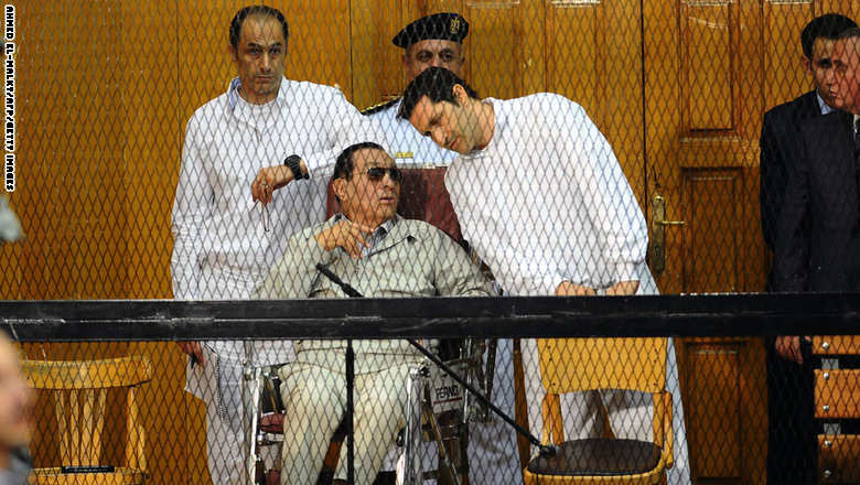 محكمة مصرية: إنهاء الحظر على سفر حفيدي مبارك الرئيس مبارك