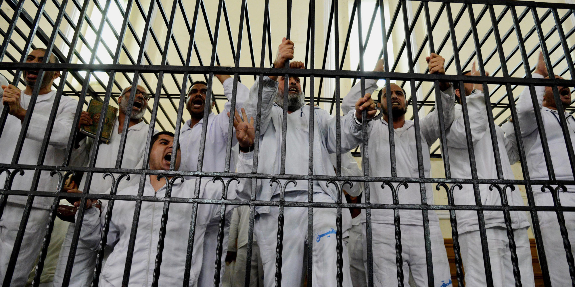 المؤبد بحق 9 من "الإخوان" في مصر