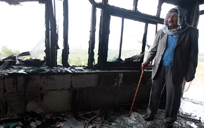 مستوطنون يحرقون مسجداً جنوب غرب بيت لحم مستوطنون