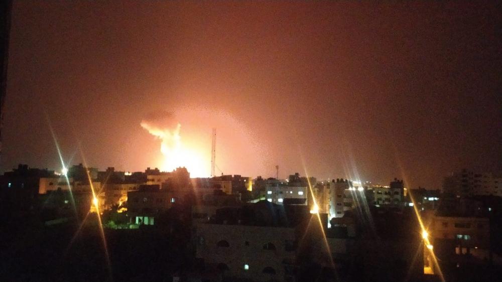 جيش الاحتلال يقصف مناطق بقطاع غزة