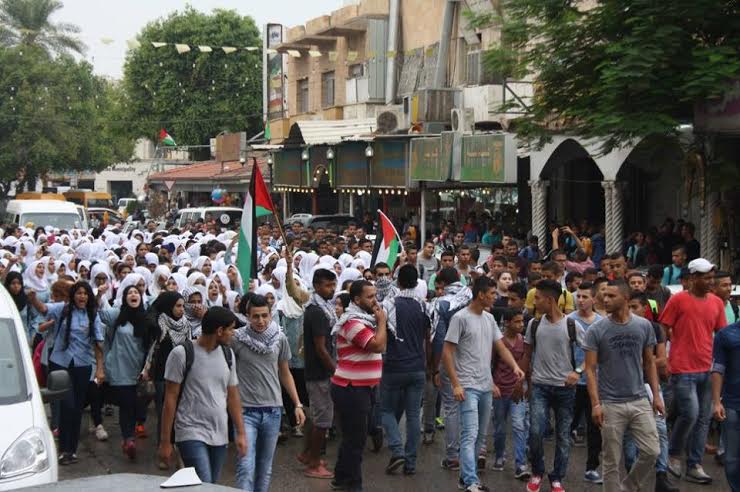 أريحا: الحراك الشبابي ينظم مظاهرات شعبية نصرة للأقصى أريحا: الحراك الشبابي ينظم مظاهرات شعبية نصرة للأقصى