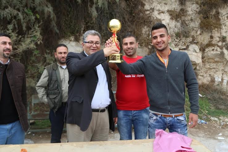 تنظيم دوري شهداء جامعة القدس لكرة القدم