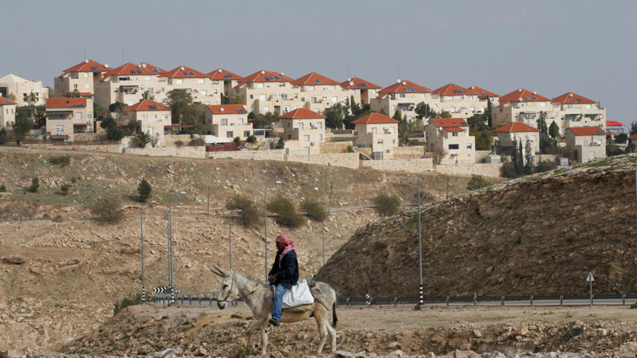 القدس المحتلة: مستوطن يمنع المصادقة على تصاريح بناء للفلسطينيين