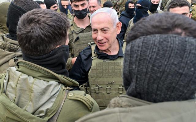 نتنياهو يقتحم جنوب لبنان مع وزير أمنه: الحرب مستمرة ولا يزال هناك المزيد لنفعله