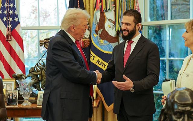 اجتماع تاريخي بين الشرع وترامب في البيت الأبيض وتعليق عقوبات قيصر على سورية