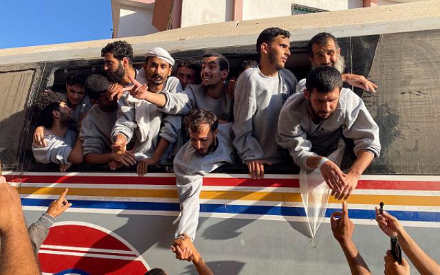الأمم المتحدة: يجب إجراء تحقيقات مستقلة بتعذيب إسرائيل أسرى فلسطينيين