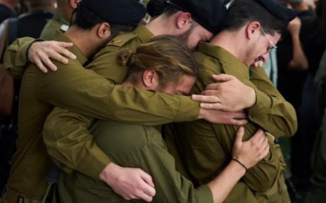 "هآرتس" العبرية : انتحار 10 جنود منذ مطلع العام .