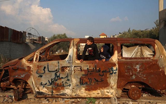 الحرب على غزة: شهداء بين النازحين ومقتل 5 جنود إسرائيليين وإصابة 8 بجراح خطيرة بظلّ تقّدم المفاوضات