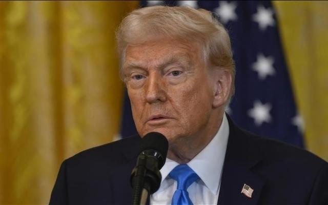 ترامب: رسوم 25 بالمئة على الدول المتعاونة تجاريا مع إيران