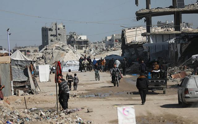 خروقات متواصلة في غزة: شهداء وجرحى في غارة إسرائيلية على محيط بيت عزاء