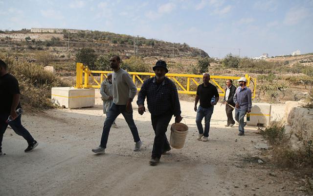 9 مليارات دولار خسائر العمال الفلسطينيين خلال الحرب الإسرائيلية