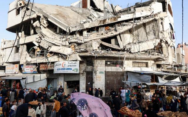 الحرب على غزة | قصف على خانيونس ونسف مبان في مخيم البريج