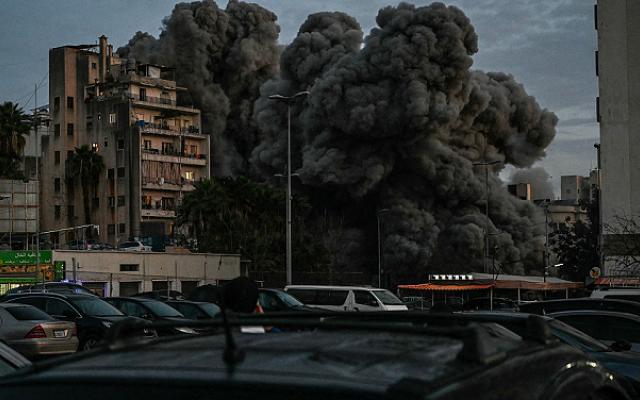 إسرائيل تغير على الضاحية وتعلن إصابات بصفوف قواتها جنوبي لبنان