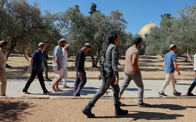 بن غفير وأكثر من 1200 مستوطن يقتحمون الأقصى ثالث أيام "عيد العرش"