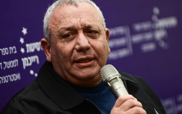 آيزنكوت من حدود غزة: أتعهد بالقضاء على حماس خلال 18 شهراً من تولي رئاسة الحكومة