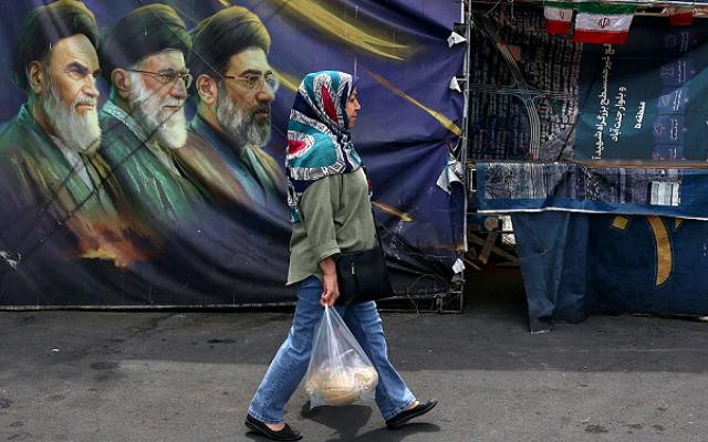 مذكرة تفاهم أميركية إيرانية بانتظار حسم ترامب: تمديد الهدنة وإطلاق مفاوضات النووي