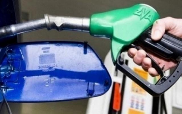 اعتبارًا من منتصف الليل: انخفاض ملحوظ في أسعار الوقود
