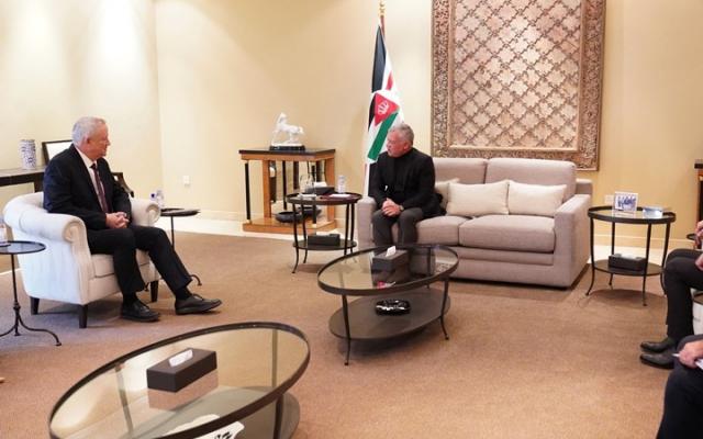 ما وراء حديث الأردن عن استئناف المفاوضات بين السلطة وإسرائيل؟