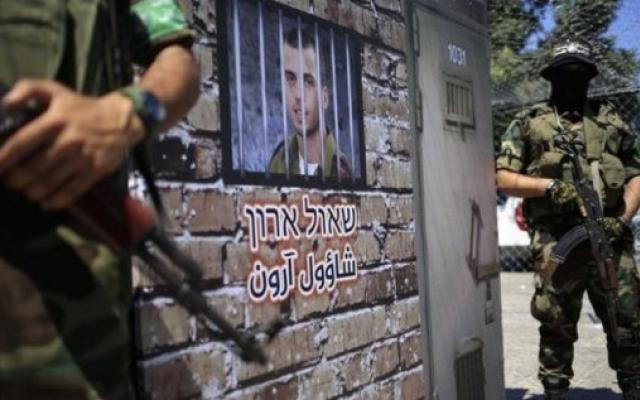 إسرائيل تطلب من مصر توضحيات بشأن جنودها الأسرى لدى حماس